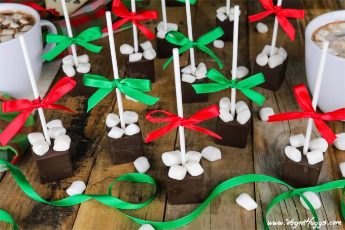  Who wouldn't love a cozy cup of chocolatey goodness topped with sweet pillowy marshmallows? This Hot Chocolate on a Stick is the perfect gift for just about anyone on your list.
