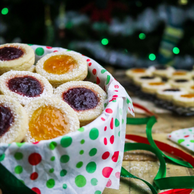 It’s not the holidays unless there’s some jam-filled, Vegan Thumbprint Cookies floating around. The combination of delicious jam, melt-in-your-mouth shortbread, and sweet powdered sugar will help you bring on the festive spirit!