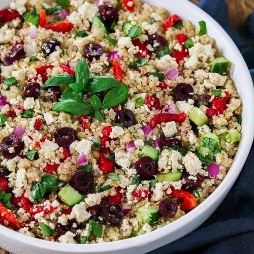 Mediterranean Quinoa Salad - Vegan Huggs