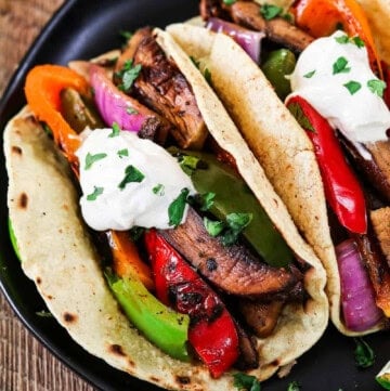 portobello vegan fajitas on a plate.