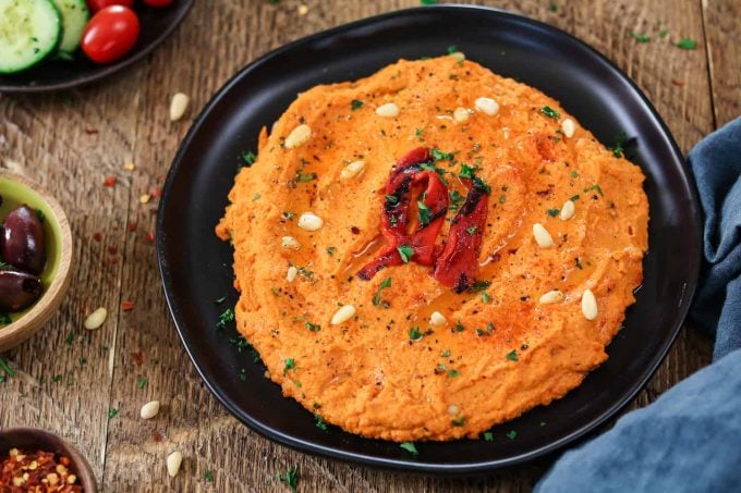Roasted Red Pepper Hummus - Vegan Huggs