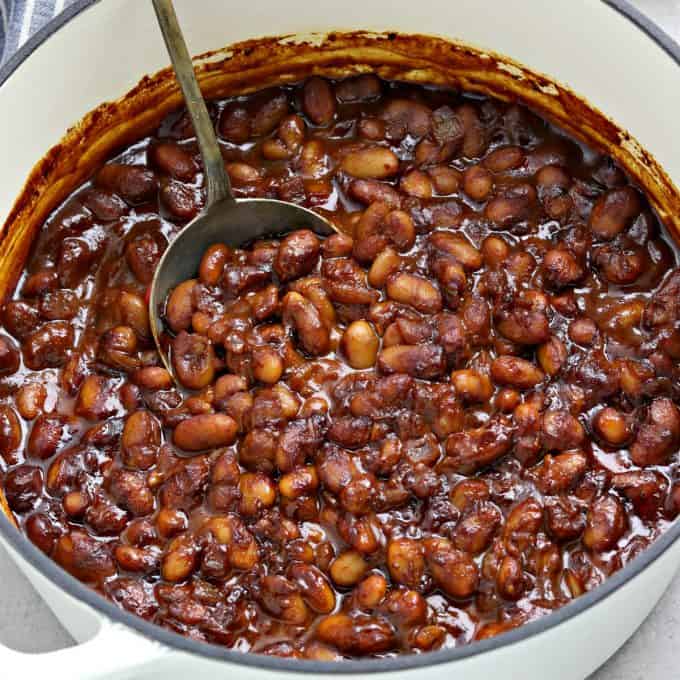 Vegan Baked Beans - Vegan Huggs