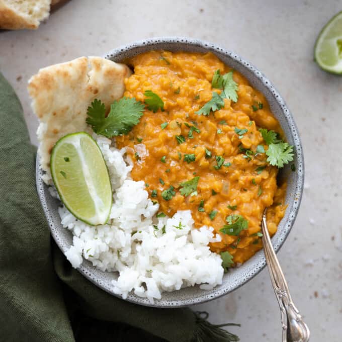 Easy Red Lentil Dahl - Vegan Huggs