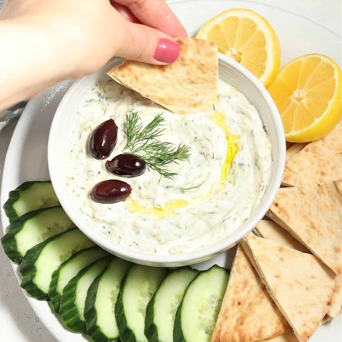 Vegan Tzatziki - Vegan Huggs