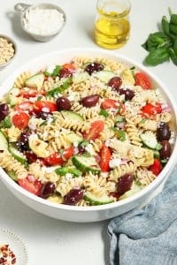Mediterranean Pasta Salad - Vegan Huggs