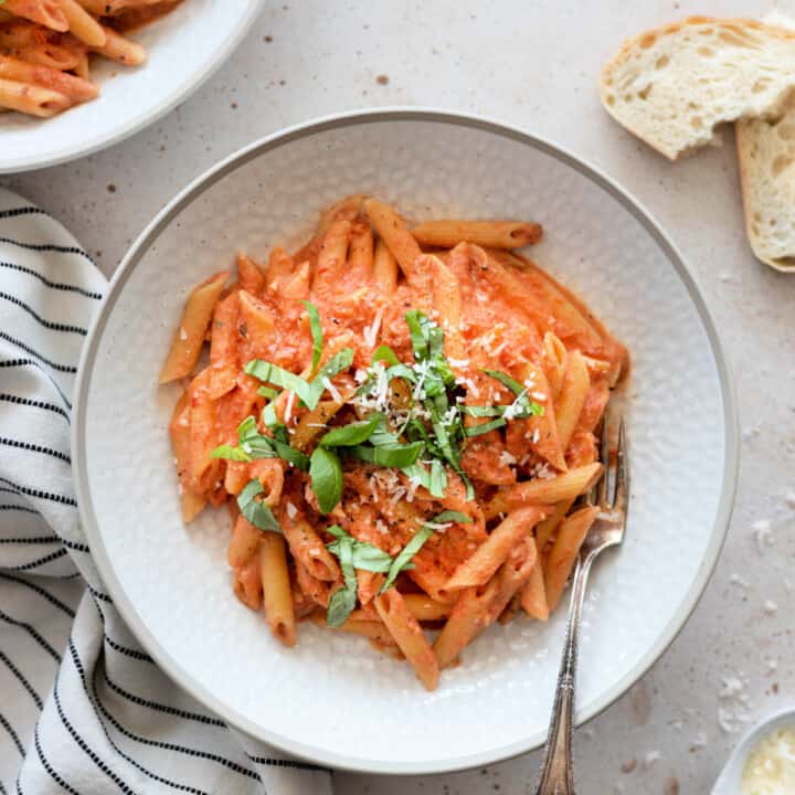 Vegan Penne Alla Vodka - Vegan Huggs