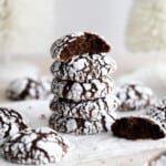 featured image of crinkle cookies in a vertical stack.